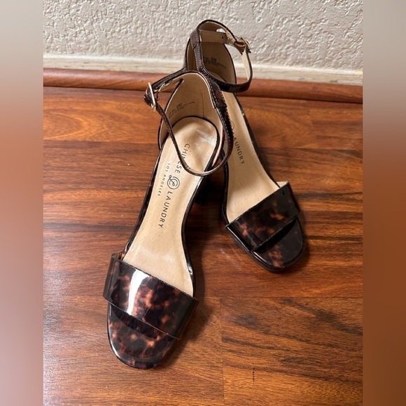 Chinese Laundry Women’s Jody Tortoise Sandals Not In Box - Picture 4 of 5